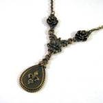 Simple Fleur De Lis necklac..