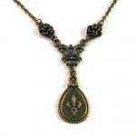 Simple Fleur De Lis necklac..