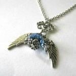 Antiqued silver wings neckl..